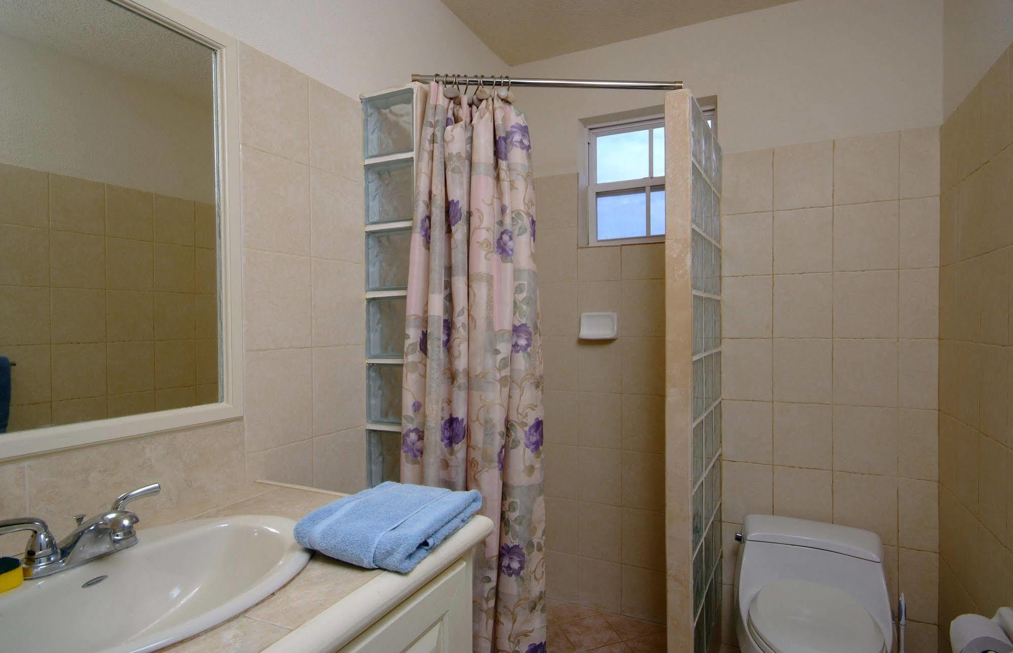 Best E Villas Providence Ch Ch Christ Church Bagian luar foto